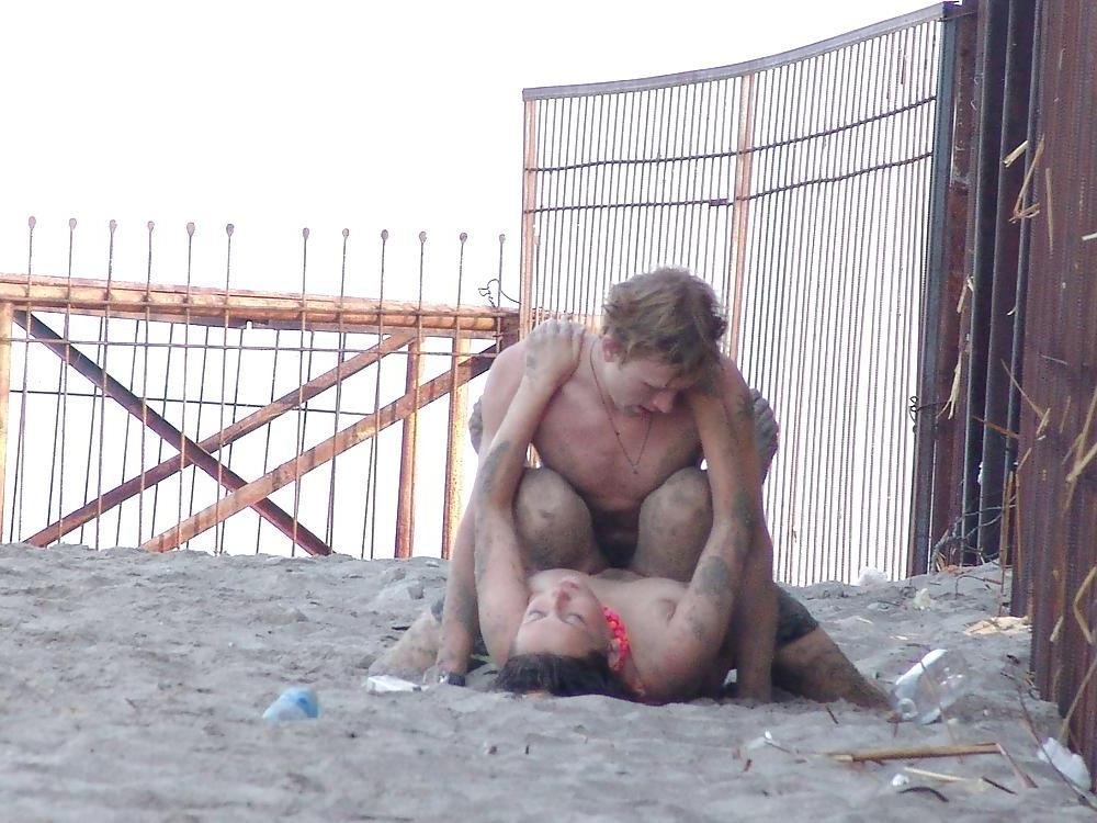 6P Beach sex 2