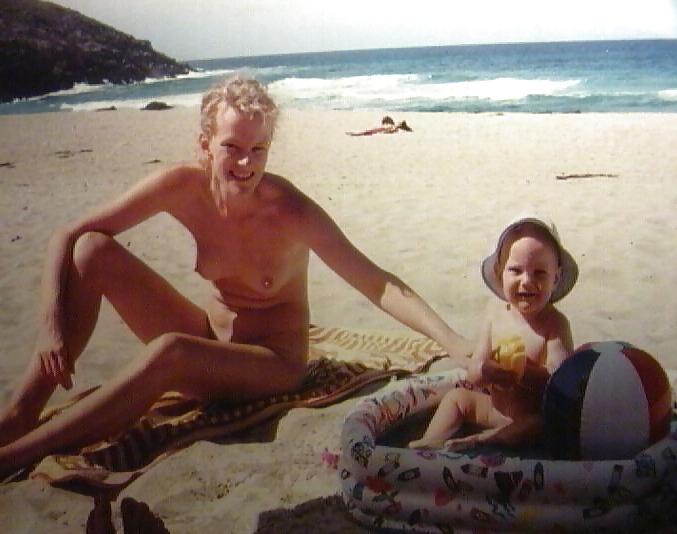 25P Girls at the beach 2