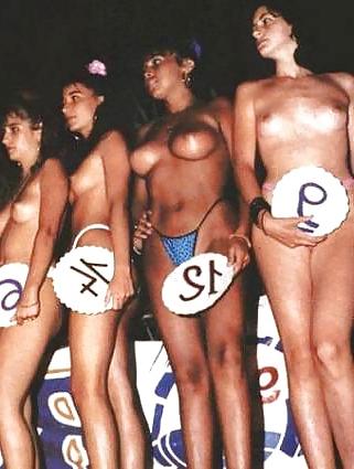 25P Girls at the beach 2