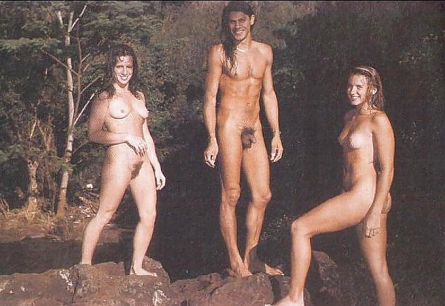 25P Girls at the beach 2