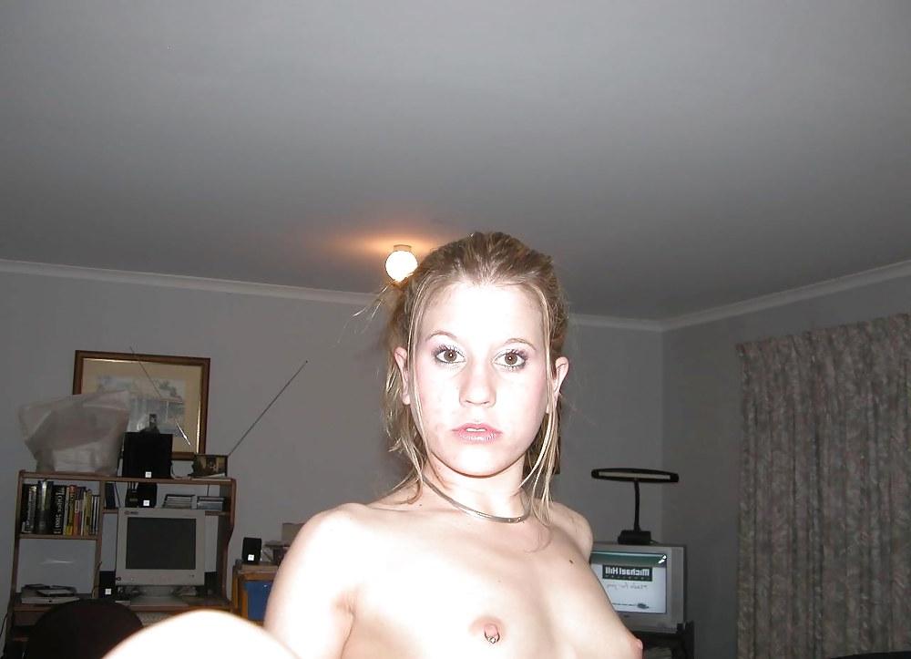 17P Camera with flash
