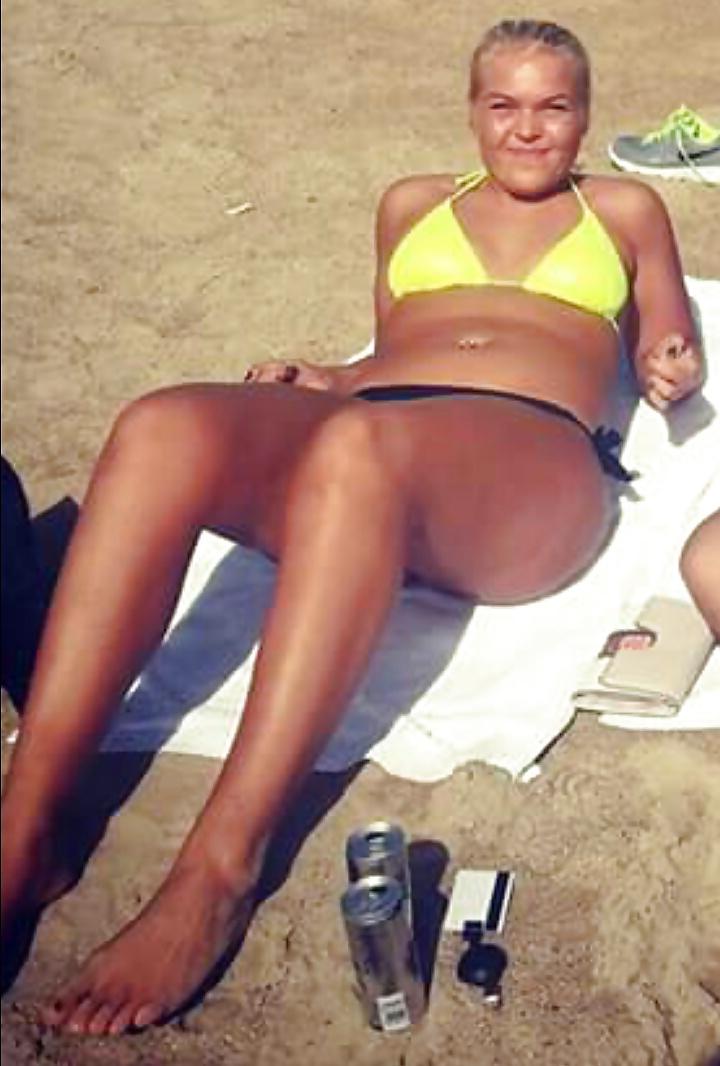 25P Blonde teen bitch slut bikini thong bww beach panties horny