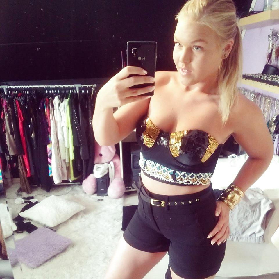 25P Blonde teen bitch slut bikini thong bww beach panties horny