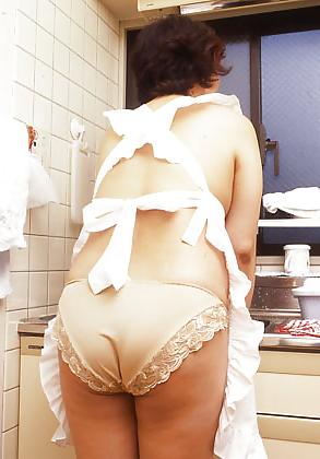 19P Japanese Mature Woman 122