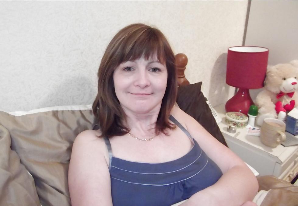 19P Sexy Mature woman