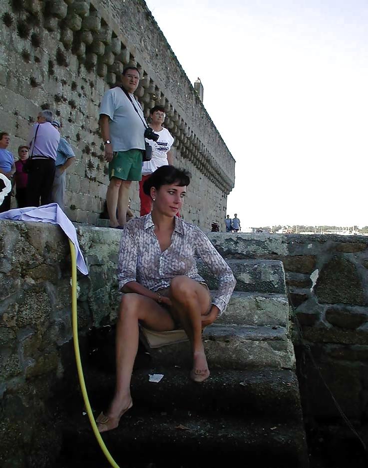25P FRENCH NADINE flashing at Concarneau 2003 