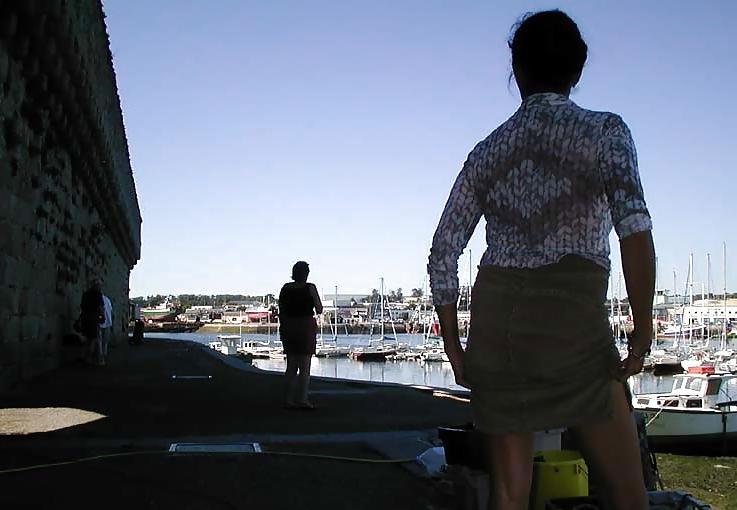 25P FRENCH NADINE flashing at Concarneau 2003 