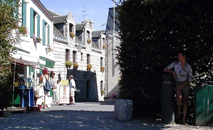 25P FRENCH NADINE flashing at Concarneau 2003 