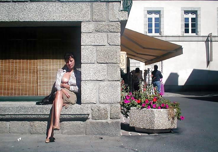 25P FRENCH NADINE flashing at Concarneau 2003 