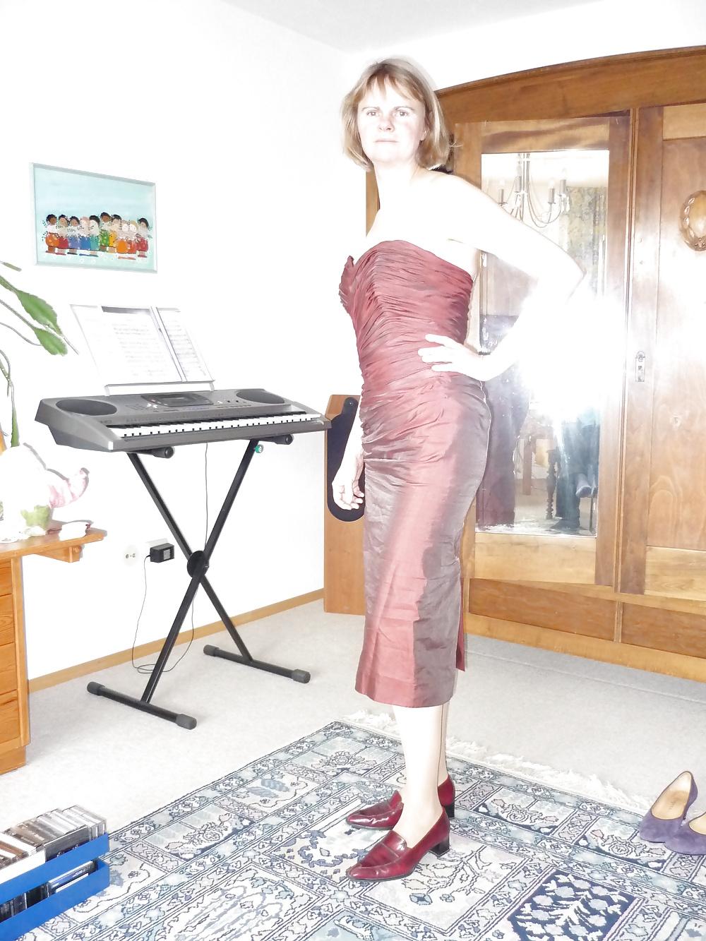 12P Sexy old women 1