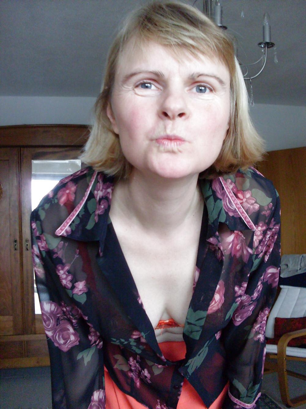 12P Sexy old women 1