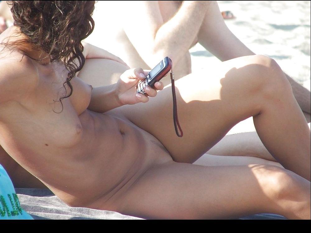 25P Nudist Beach Teens
