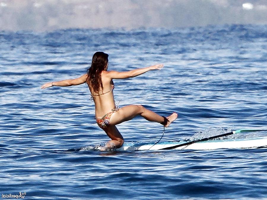 25P Alex Morgan Beach Bikini Candids