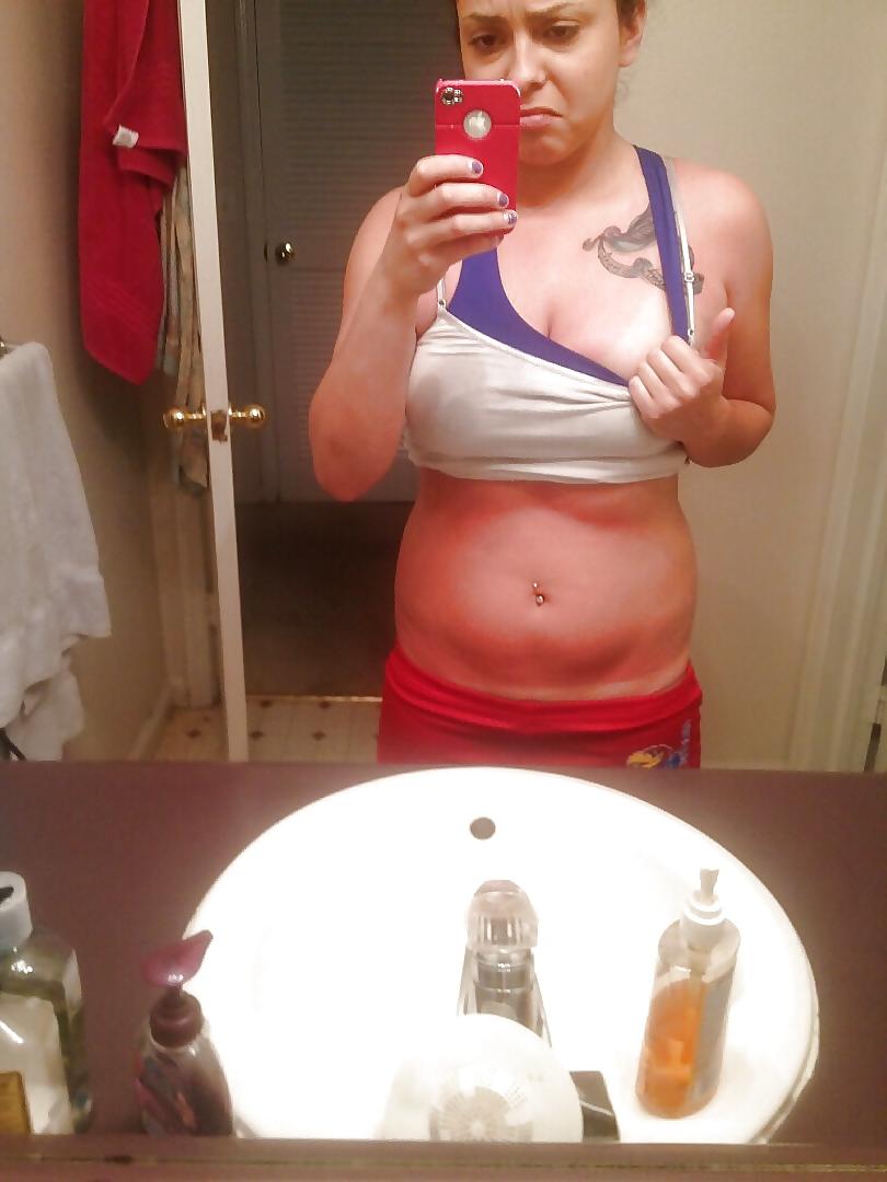 25P Hot Latino selfies