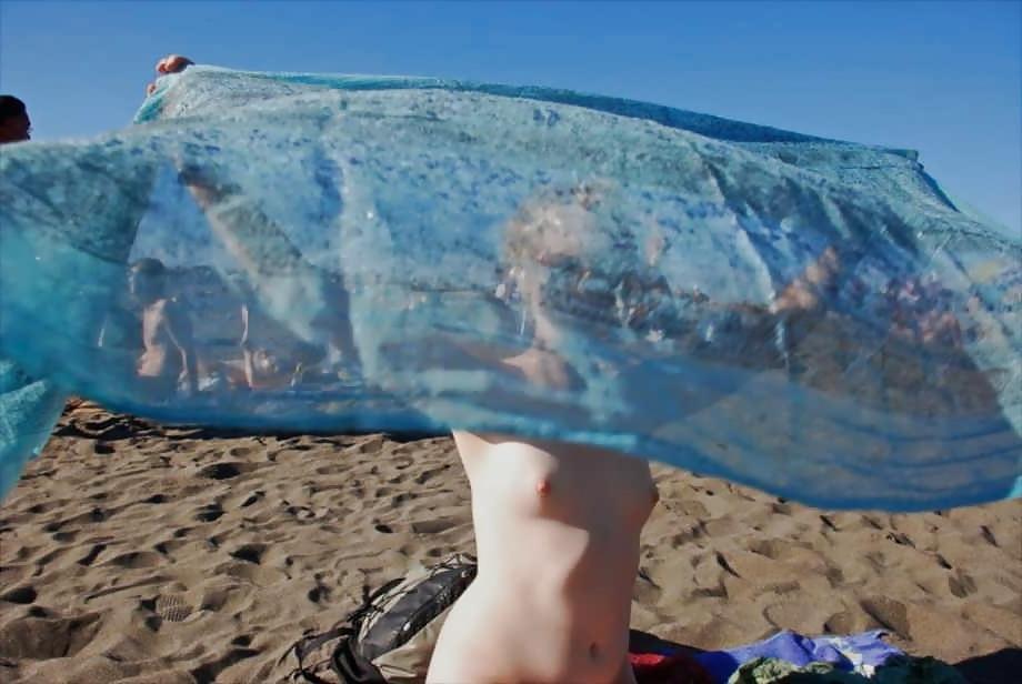 25P Nudist Beach Fun