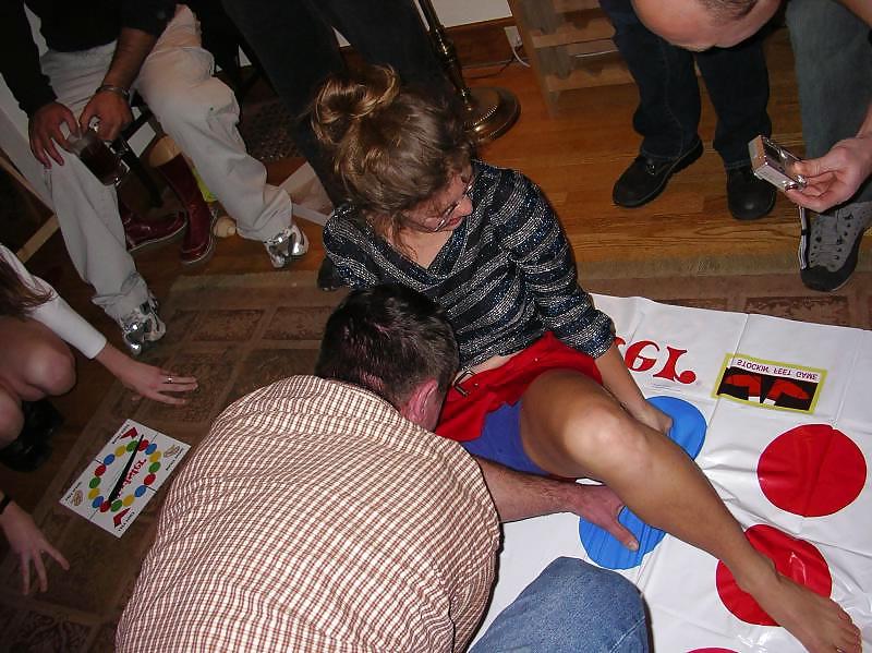 25P Upskirt, Flashing, candid images from girls and matures