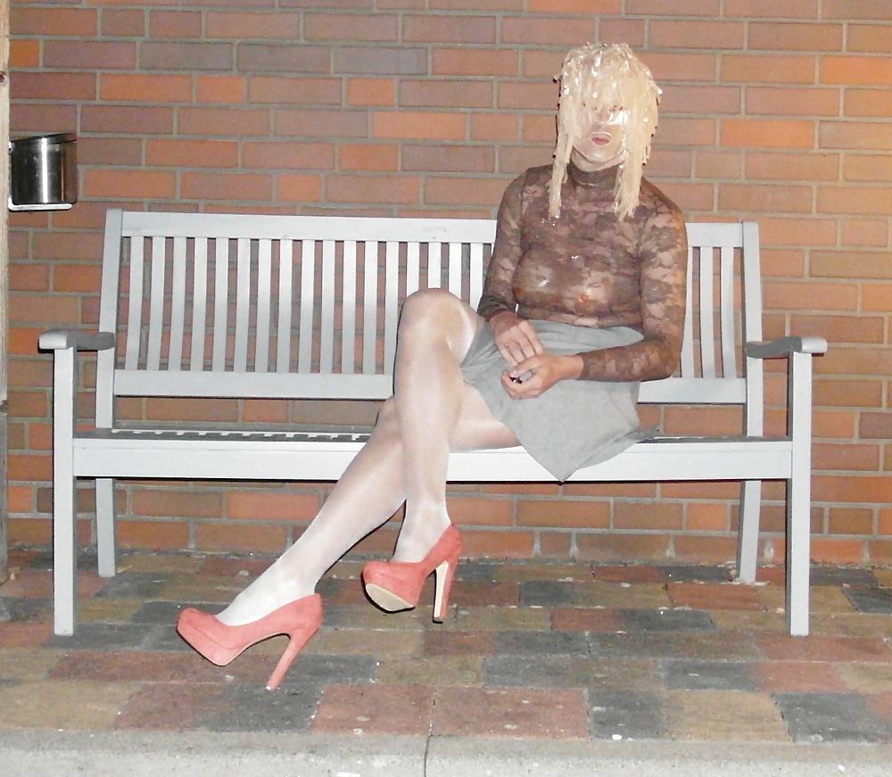 7P Nylon Slut waiting fpor horny Strangers Hannover