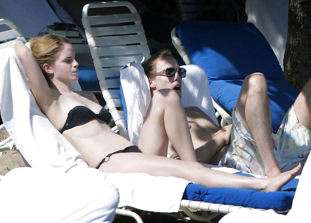 25P Celebs at the Beach 8