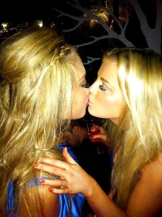 20P Scottish big tits blonde