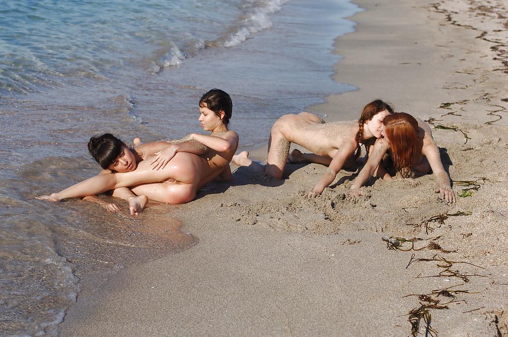 25P Beach Fun for Girls