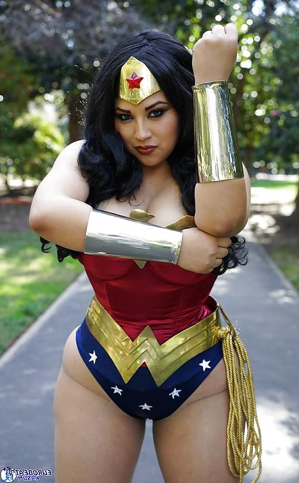 25P Cosplay #9: Ivy as Wonder Woman from DC Comics 