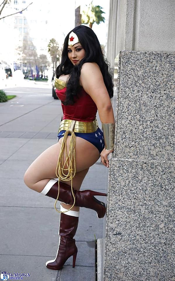 25P Cosplay #9: Ivy as Wonder Woman from DC Comics 