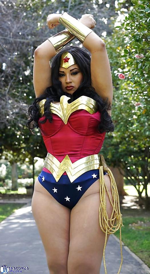 25P Cosplay #9: Ivy as Wonder Woman from DC Comics 