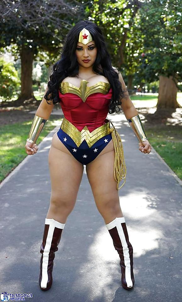 25P Cosplay #9: Ivy as Wonder Woman from DC Comics 