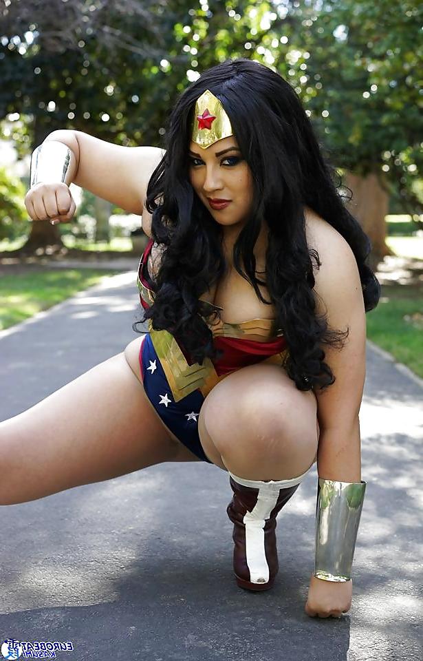 25P Cosplay #9: Ivy as Wonder Woman from DC Comics 