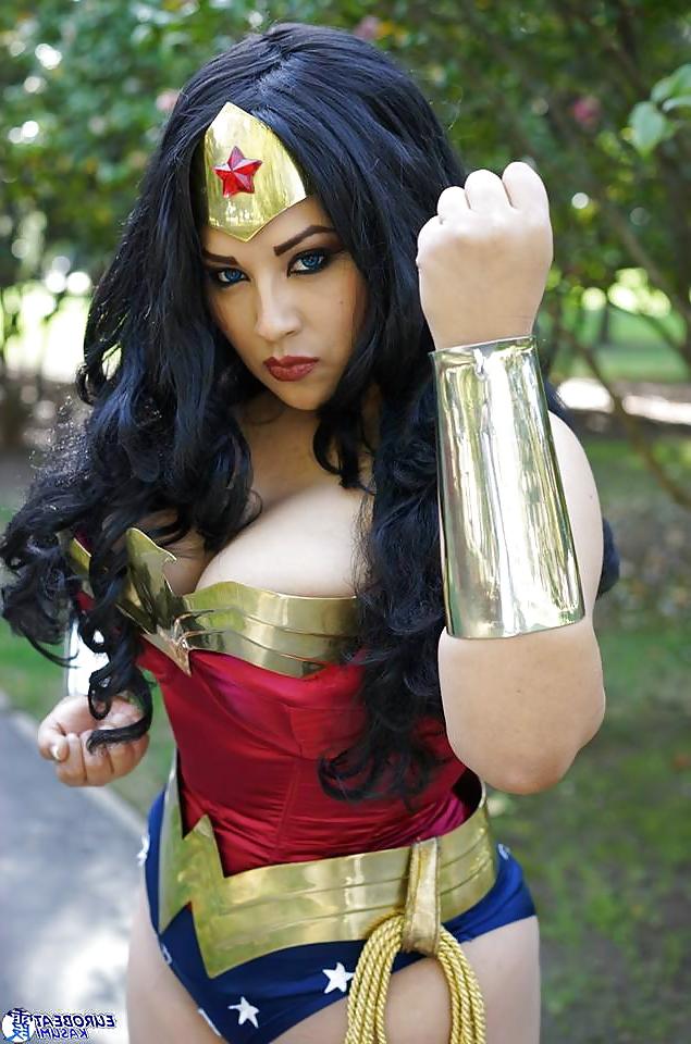 25P Cosplay #9: Ivy as Wonder Woman from DC Comics 