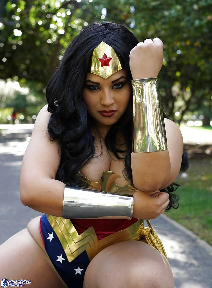 25P Cosplay #9: Ivy as Wonder Woman from DC Comics 