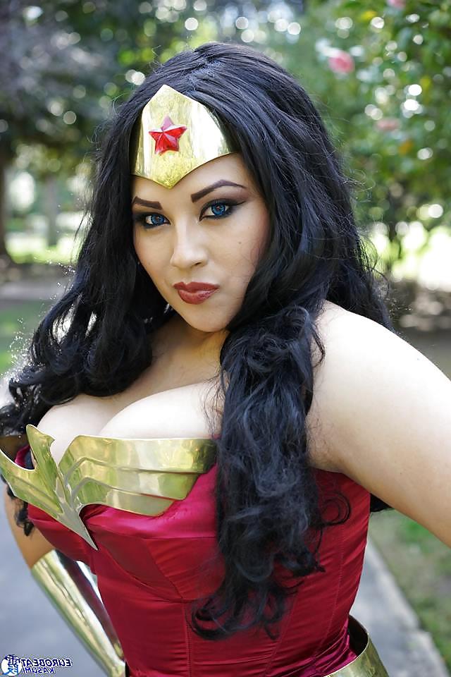 25P Cosplay #9: Ivy as Wonder Woman from DC Comics 