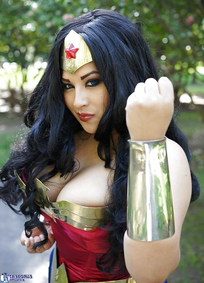 25P Cosplay #9: Ivy as Wonder Woman from DC Comics 