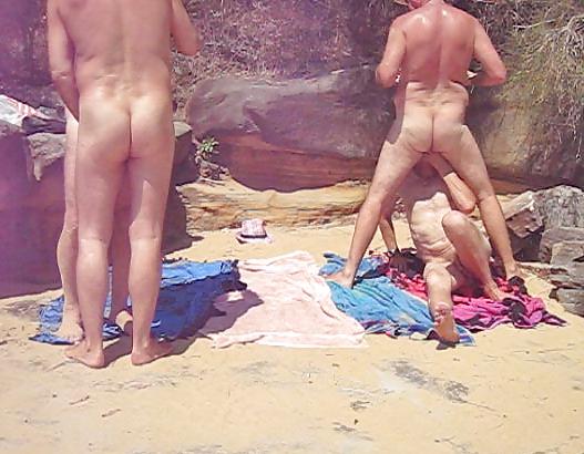 16P Nat throatfucks and gets sucked at the beach