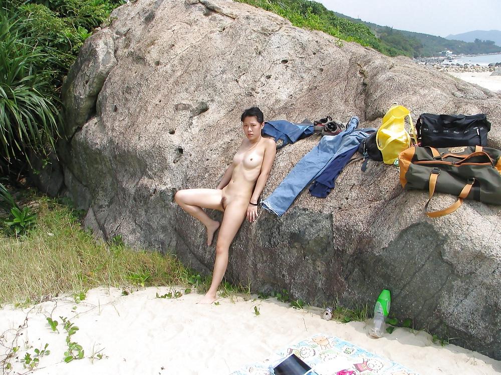 25P Sexy girl on beach