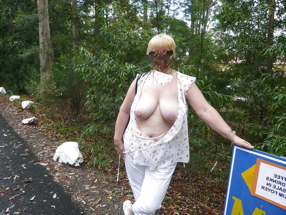 24P Flashing and outdoors 3