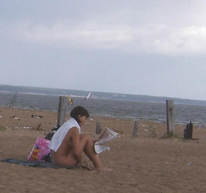 25P Nudist Beach Fun