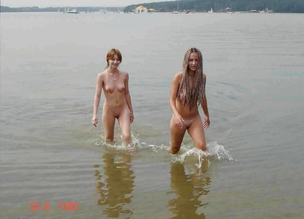 25P Nudist Beach Fun