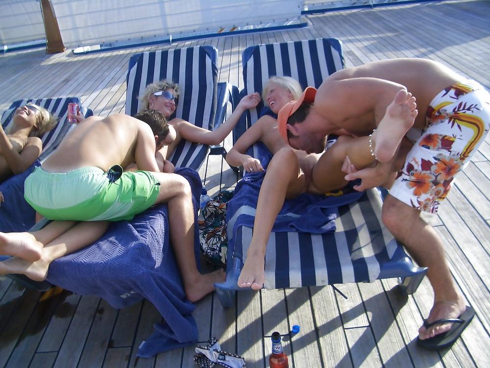 25P Sexy Cruise Ship Vacation Photos