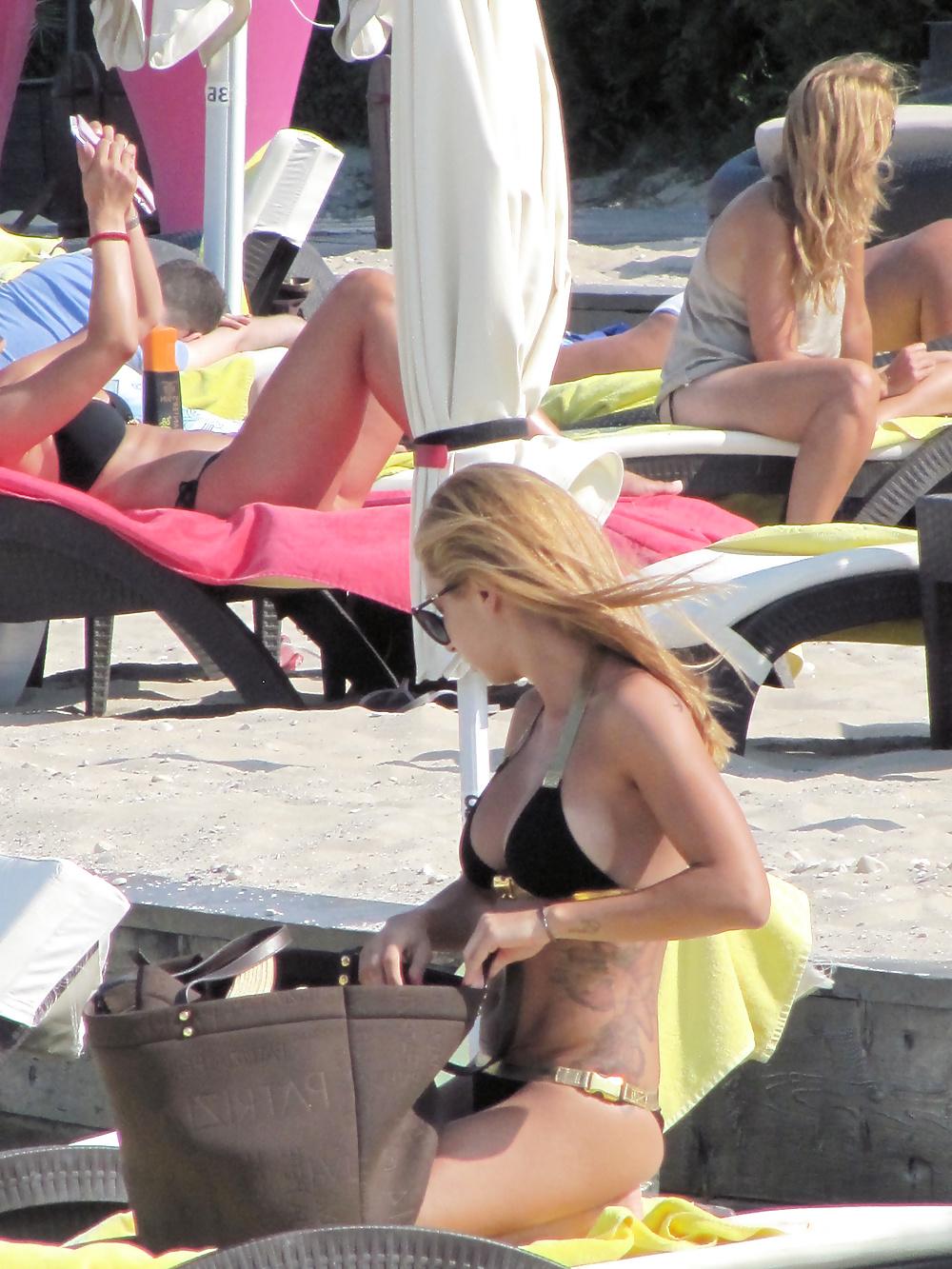 21P Voyeur beach pics from bulgaria 