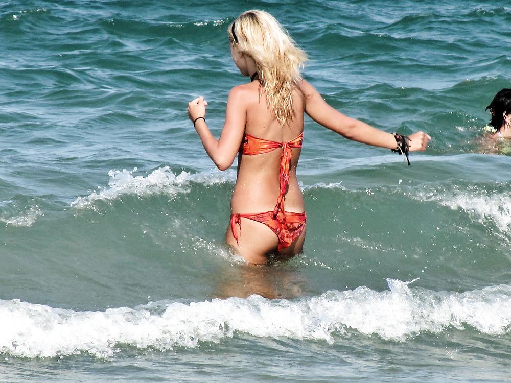 21P Voyeur beach pics from bulgaria 
