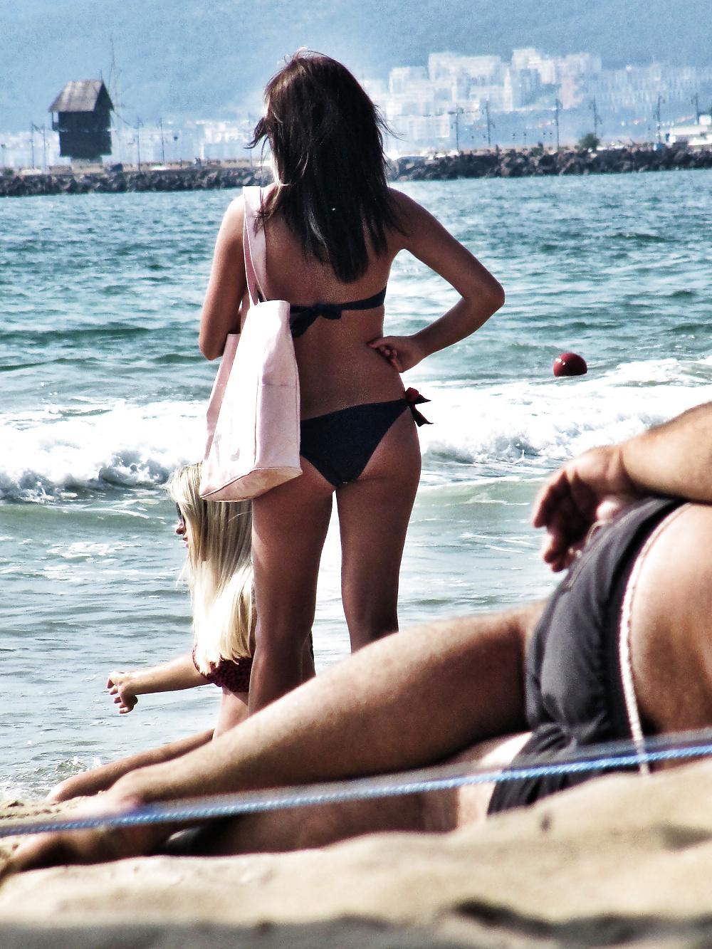 21P Voyeur beach pics from bulgaria 