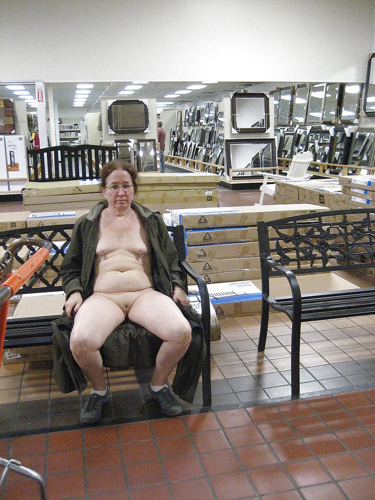 25P White woman 4