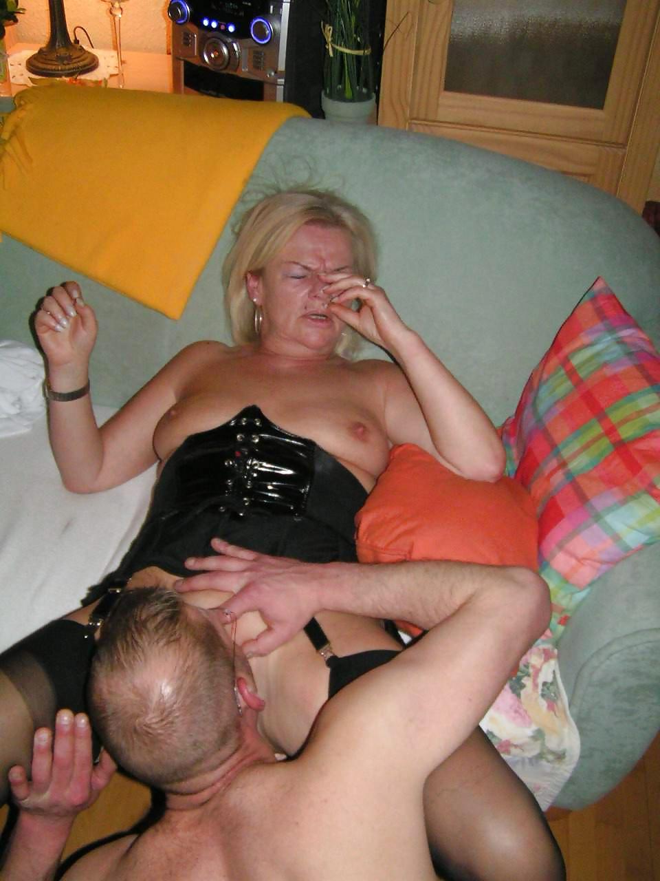 25P Ex-Hausfreund fickt die Stute