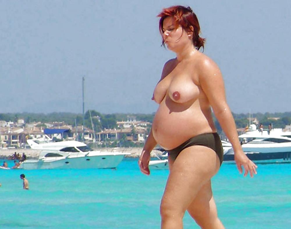25P Beach Pregnant 2