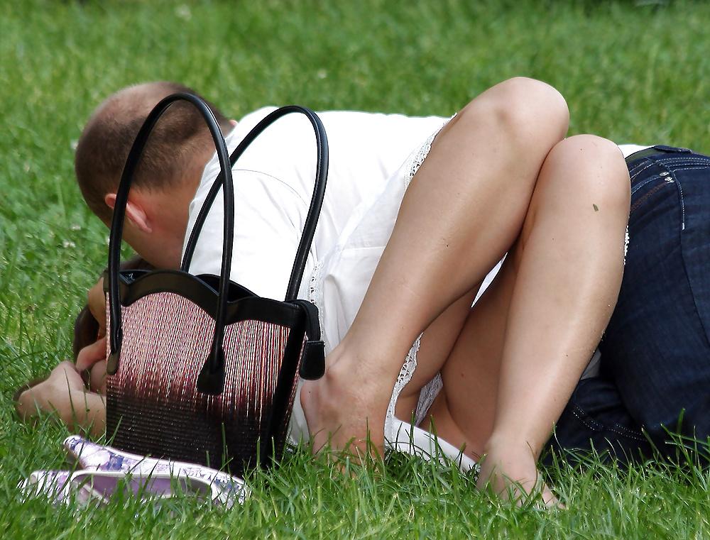 25P Upskirt, Flashing, candid images from girls and matures