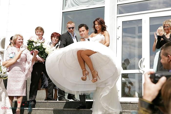 25P Upskirt, Flashing, candid images from girls and matures