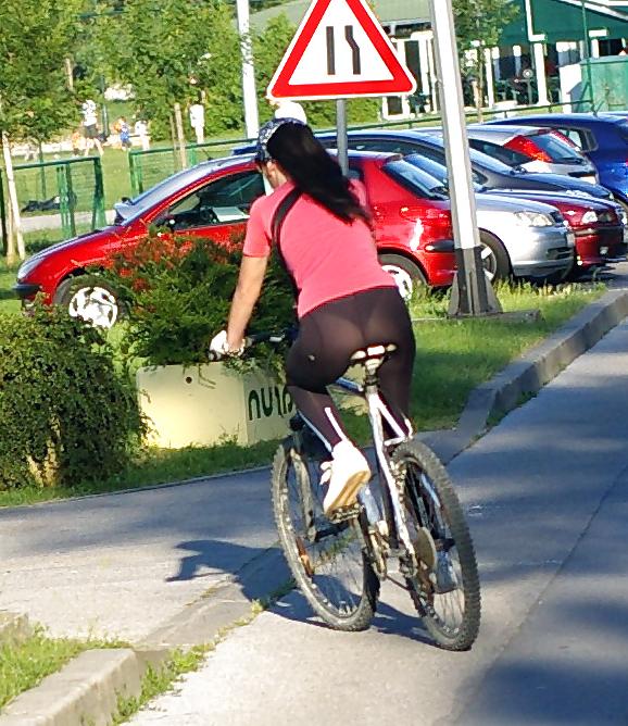 25P Upskirt, Flashing, candid images from girls and matures