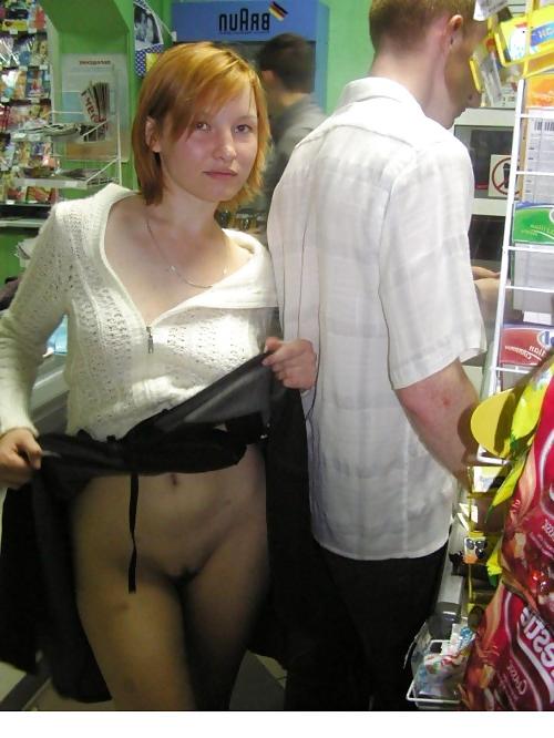 25P Retail flashing. It all falls out when shopping!