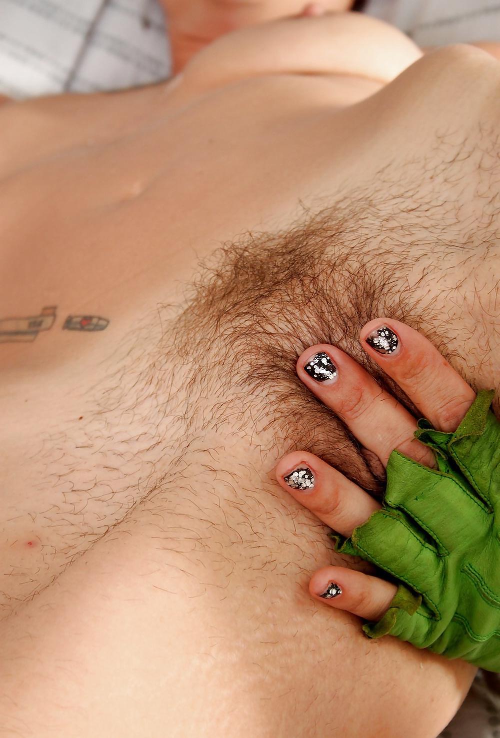 25P Hairy Armpits punk girl - Jezabel